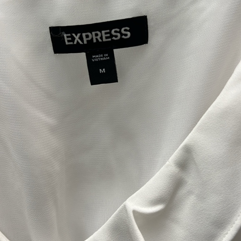 White top - Picture 5 of 6